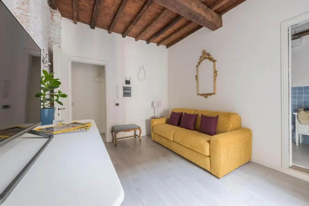 Kontakt z Borgo La Noce One