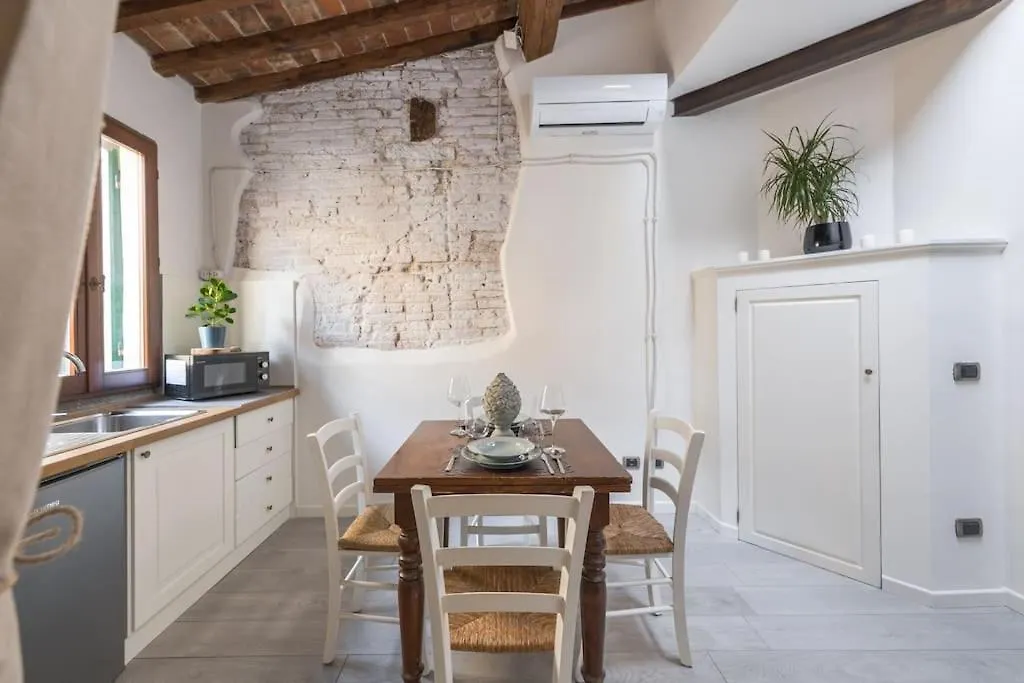 Apartament Borgo La Noce One Florencja 0*,